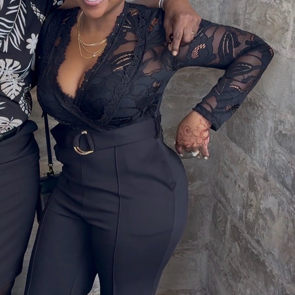chic Black Lace-Sleeve Wide-Leg Jumpsuit with Belt